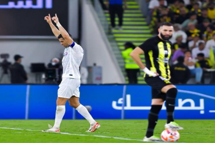  رونالدو يتفوق على بنزيما في 14 دقيقة.. النصر يضرب الاتحاد "الجريح" بالكلاسيكو السعودي