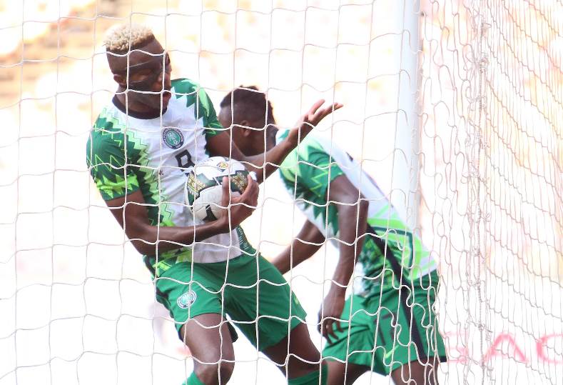 الإصابة تطيح بنديدي خارج قائمة نيجيريا في كأس الأمم 2024
